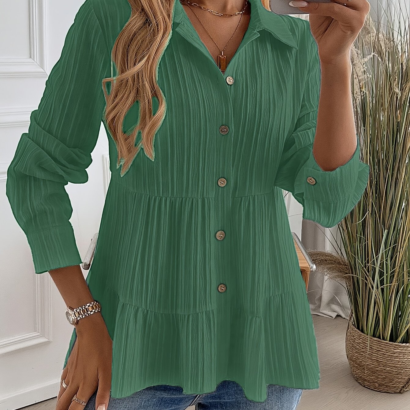 Bluse Damen | Elegant Tailliert mit Stufenrock & Knopfleiste