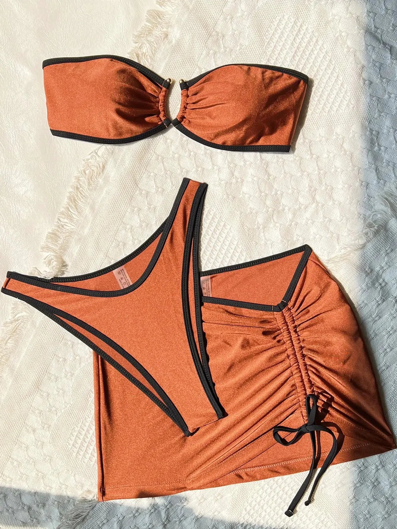Damen Bikini Set 3-Teilig | Bandeau-Oberteil, Bikinihose & Geraffter Strandrock