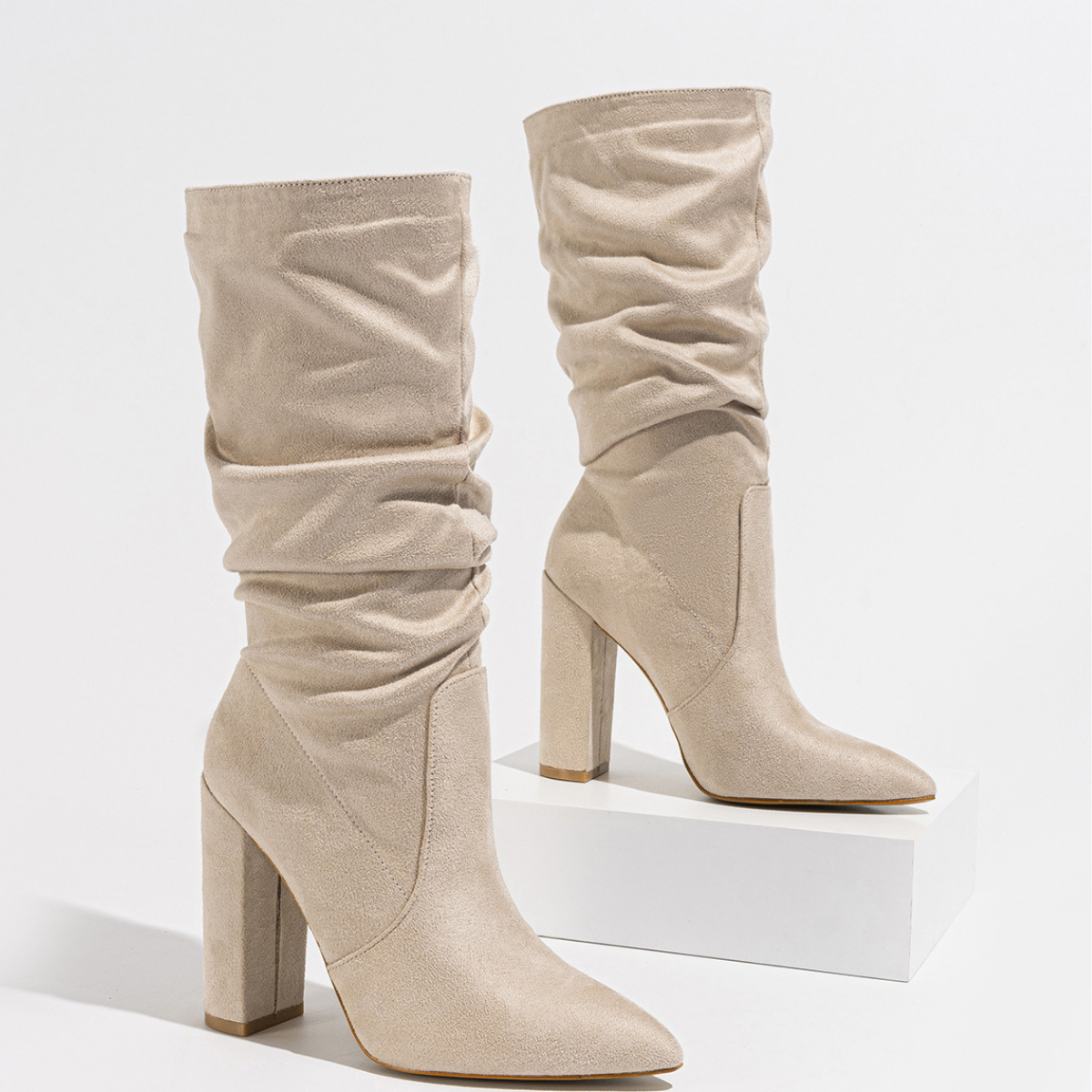 Damen Boots weicher Schaft Slouch Optik spitze Zehen mit Blockabsatz