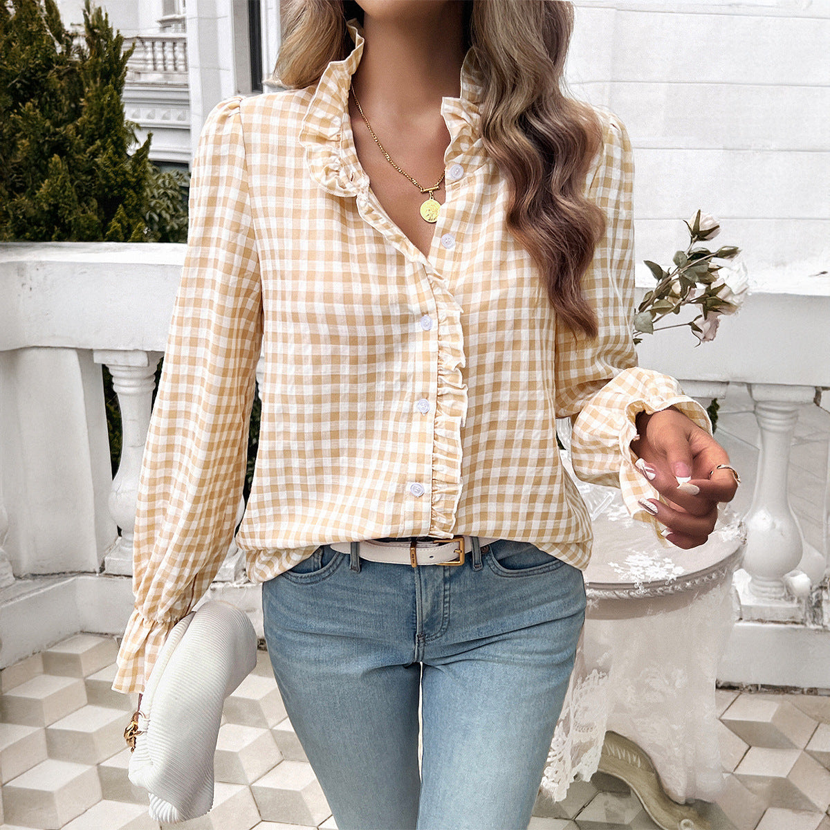 Damen Karo-Bluse mit Rüschen und Knopfleiste 1