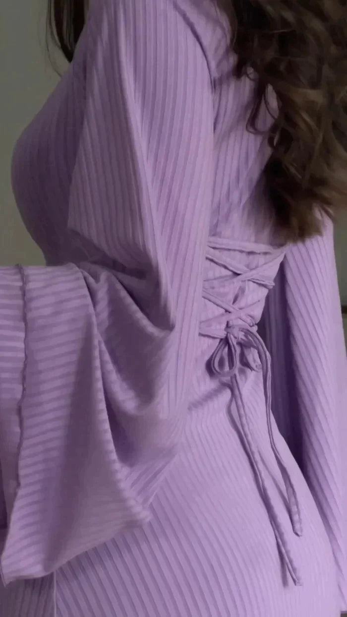 Das kurvenbetonte Maxikleid - Lozenda