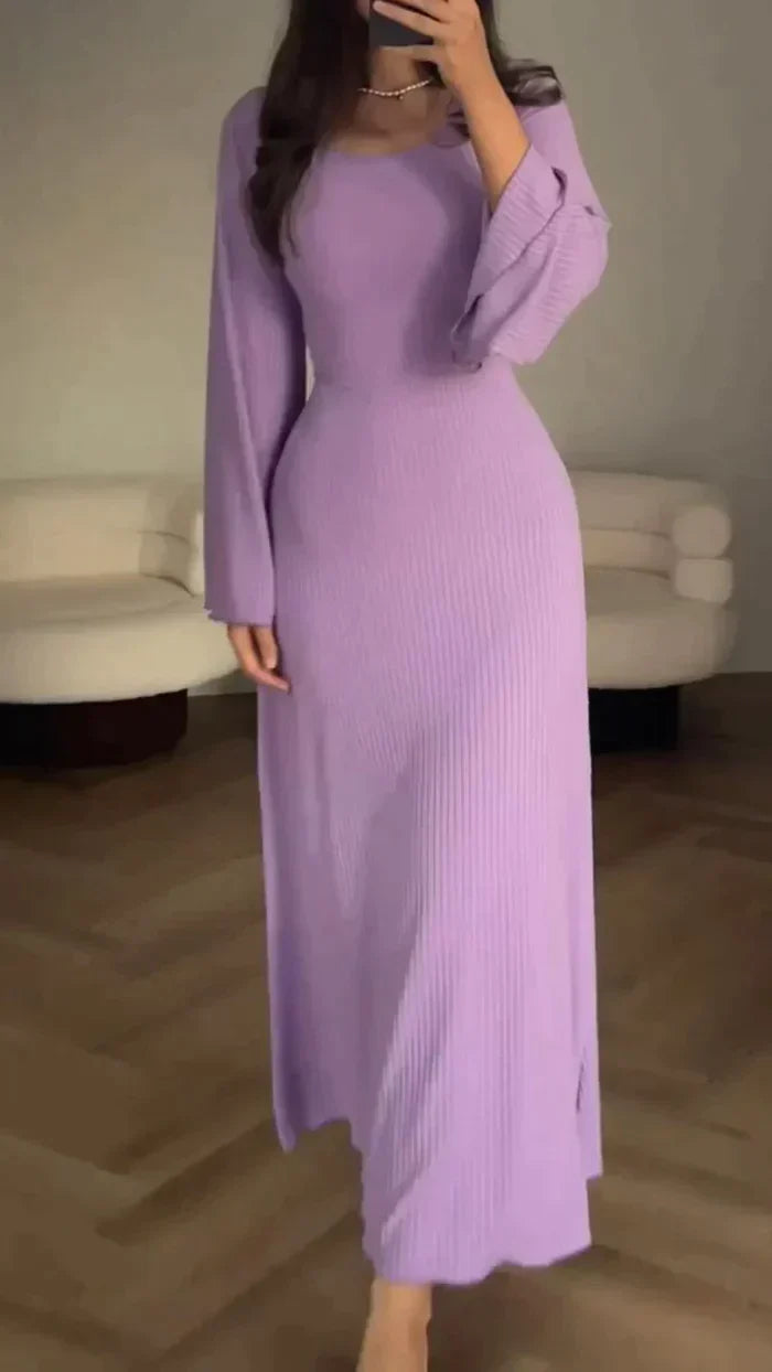 Das kurvenbetonte Maxikleid - Lozenda