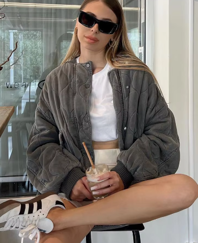 Dyanelis | Langärmelige, locker sitzende Retro-Bomberjacke