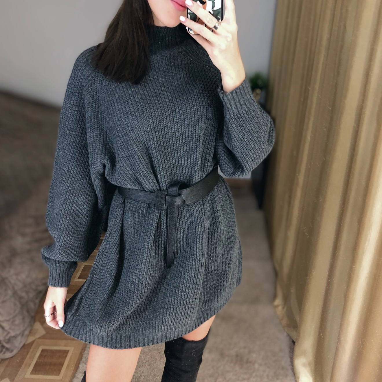 Elegantes Kleid aus Strick