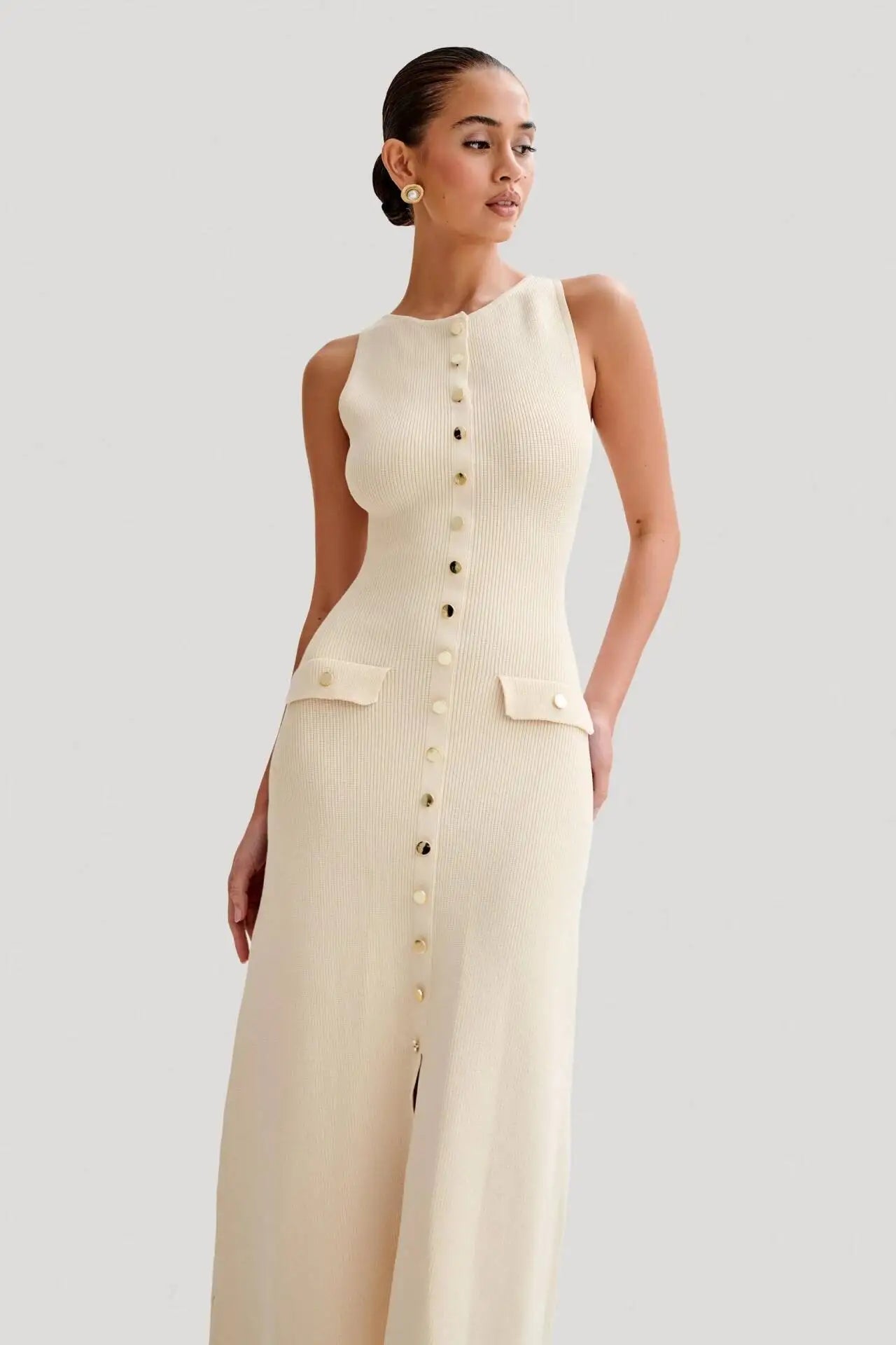 Elegantes Strickkleid Damen mit O-Ausschnitt und Knopfleiste