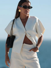 Top elegante con scollo a V