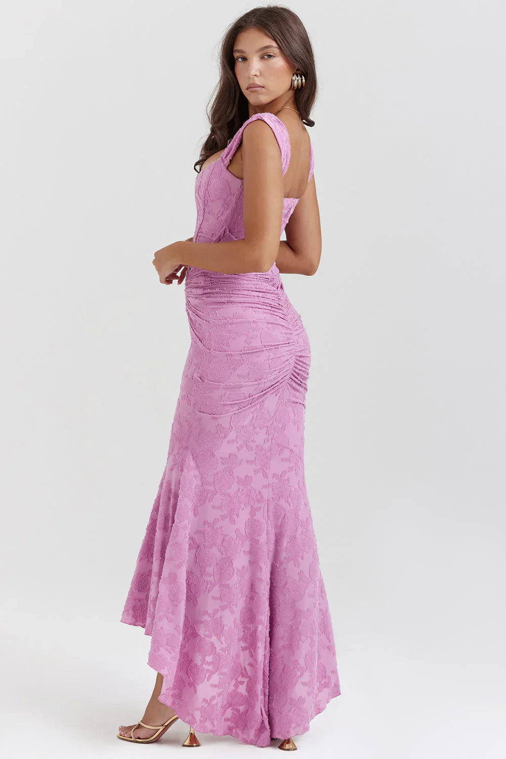 Elegantes handgefertigtes Kleid