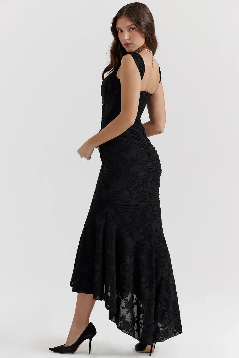 Elegantes handgefertigtes Kleid