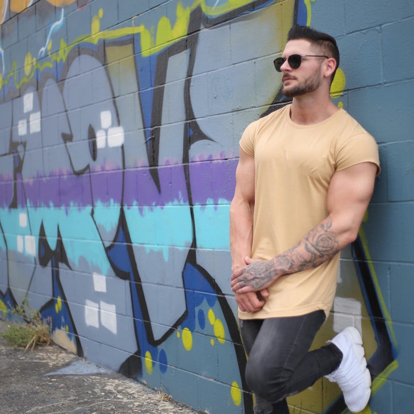 Herren Stylisches Oversized T-Shirt mit abgerundetem Saum und kurzen Ärmeln Echoarchiv 3