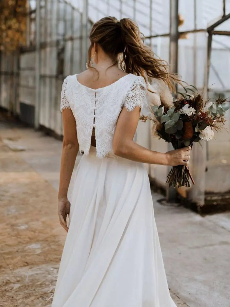 Hochzeitskleid Damen | Zweiteiler mit Spitzenoberteil & Vokuhila-Rock