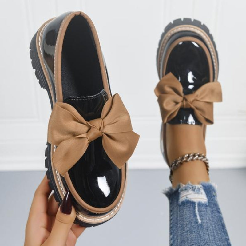 Julia | Stil und Komfort Glänzende Damen Loafer 1