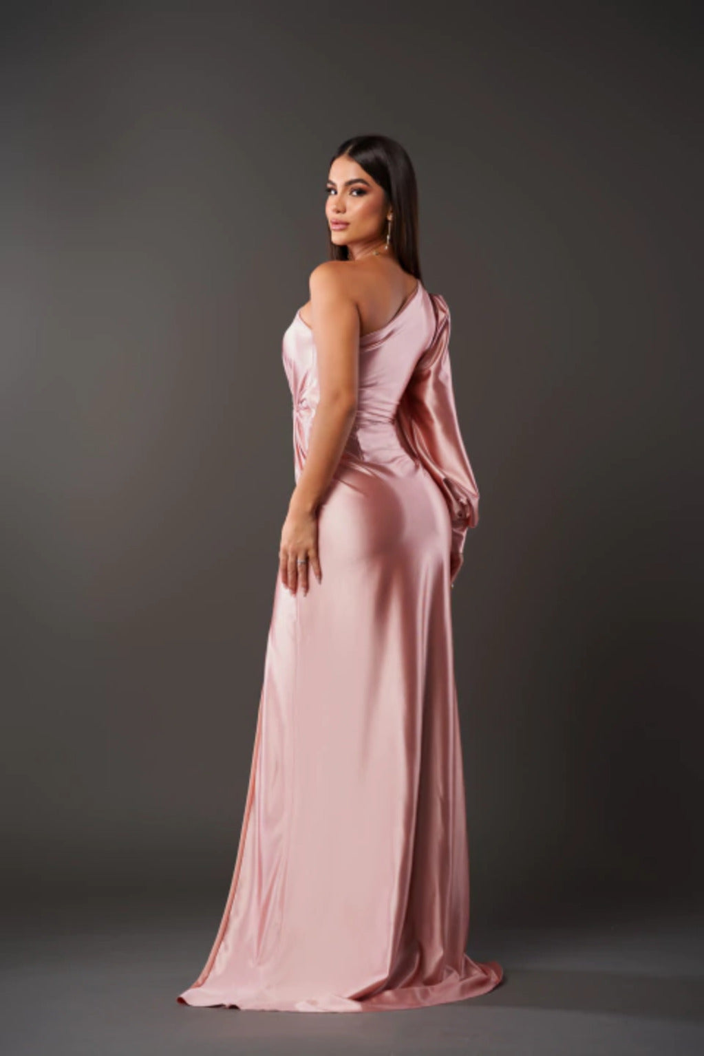 Lozenda - Elegantes Kleid mit Finesse