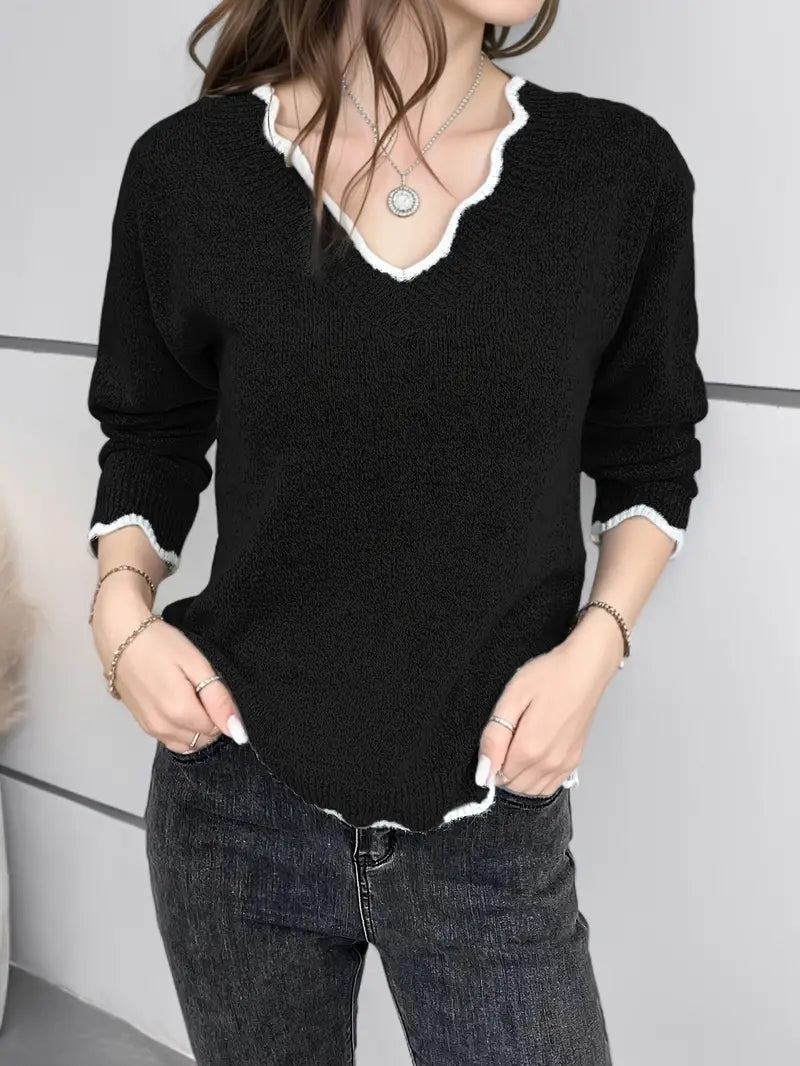 Lozenda - Lässiger, langärmliger Strickpullover mit Muschelbesatz und V-Ausschnitt