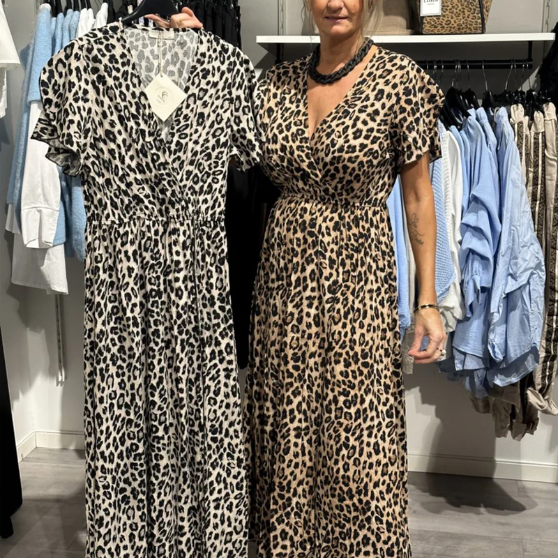 Maxi Kleid Damen | Wickeloptik & Animal-Print