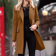 Gabardina moderna para mujer