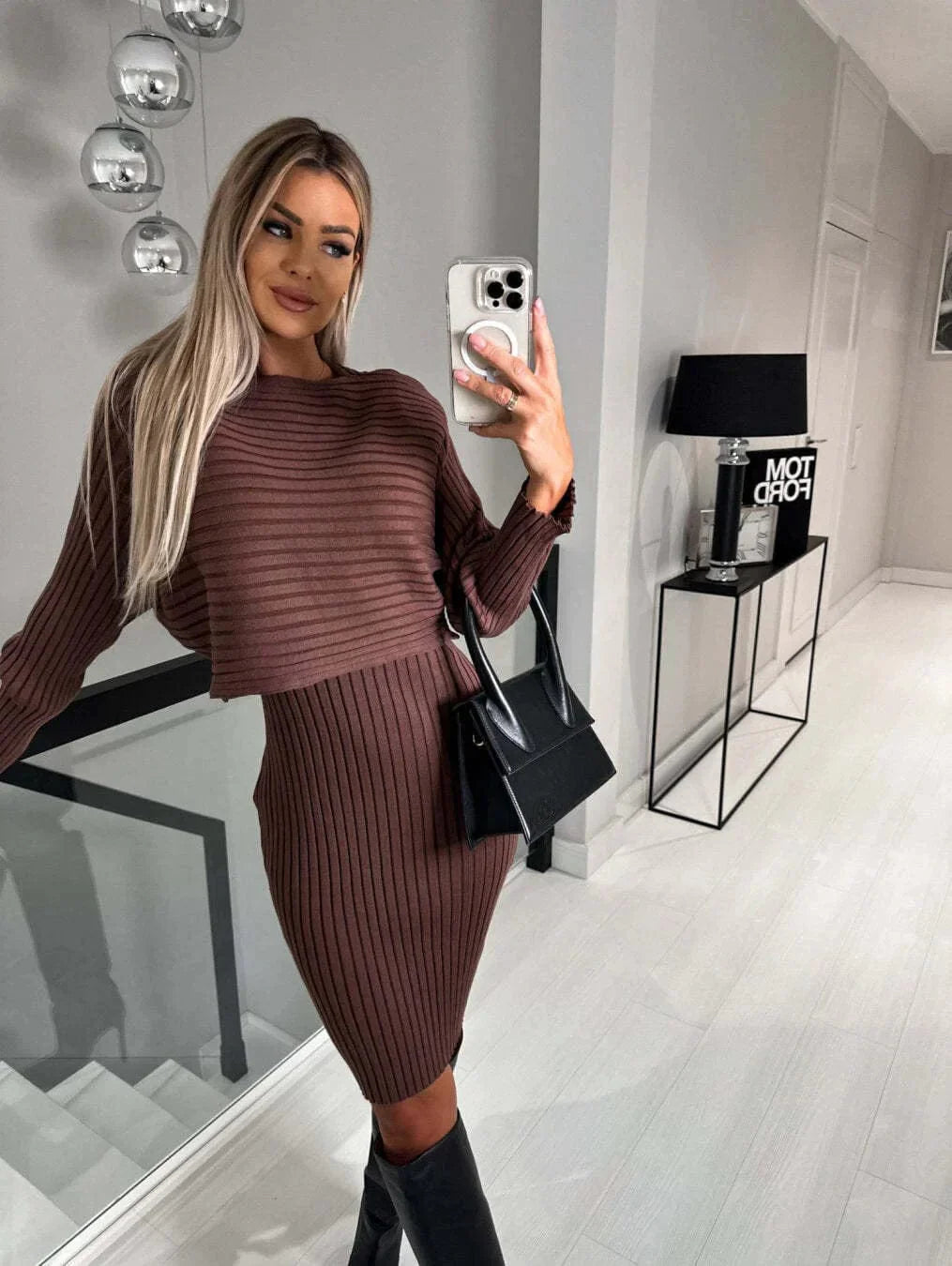 Modisches Damen-Strickpullover-Set