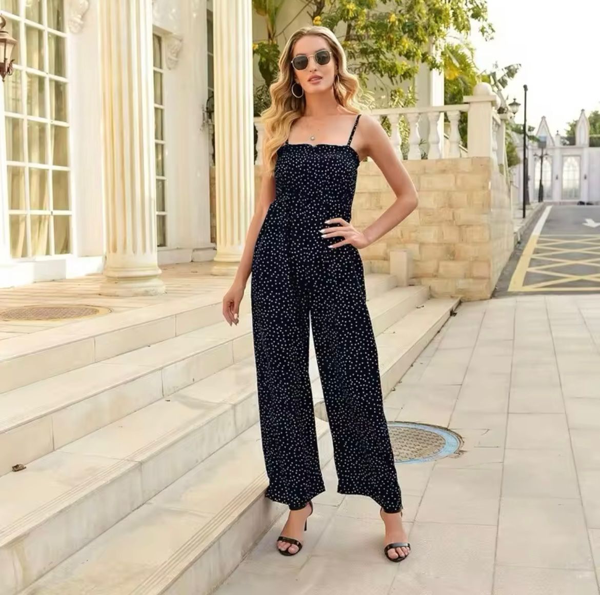 Sommer Jumpsuit Damen | Spaghettiträger & Smok-Oberteil