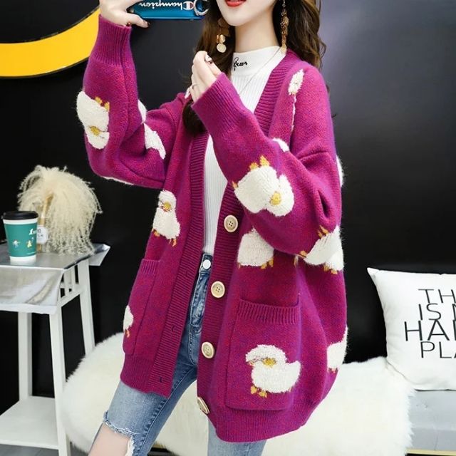 Nyla - Grob gestrickte Strickjacke mit Schafmotiv