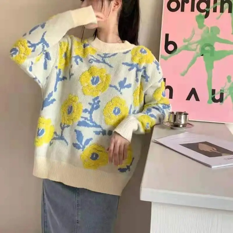 Ottilie - Pullover mit Blumenmuster