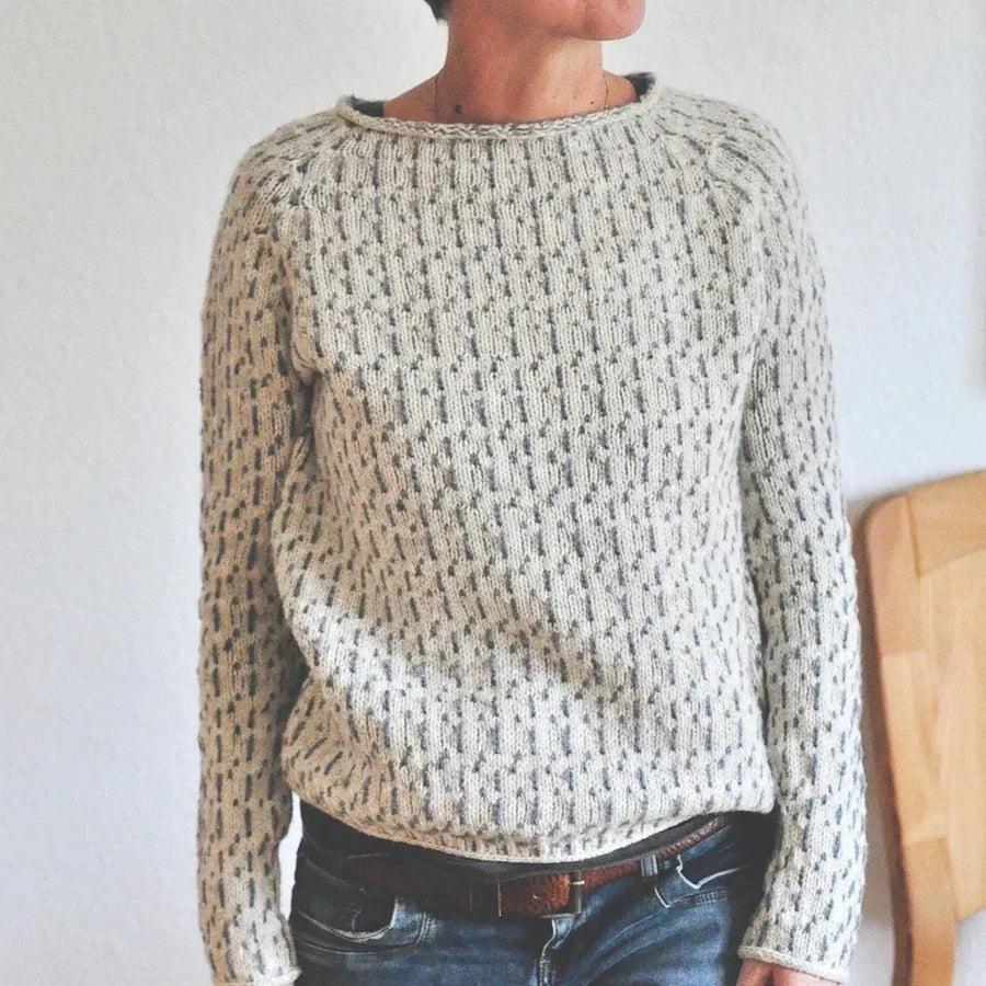 Victoria | Eleganter Grauer Pullover mit U-Boot-Ausschnitt 1