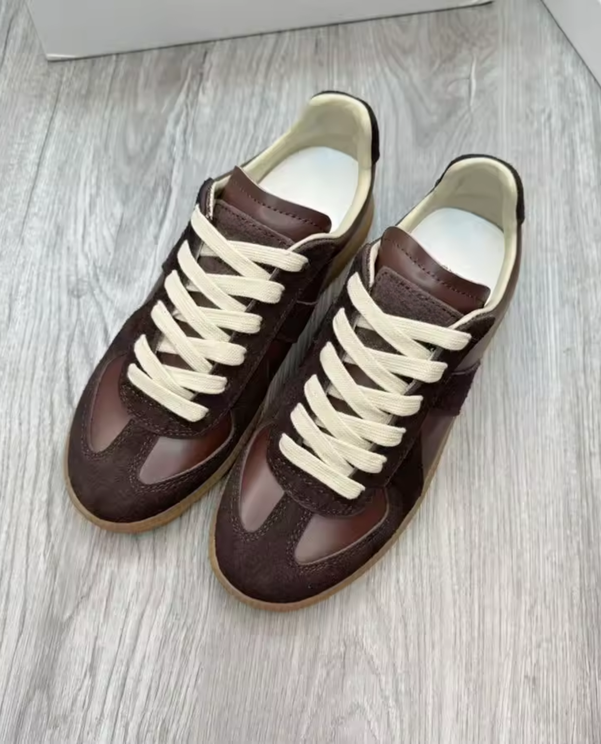 Sneaker Herren | Zeitloses Design & Hoher Tragekomfort