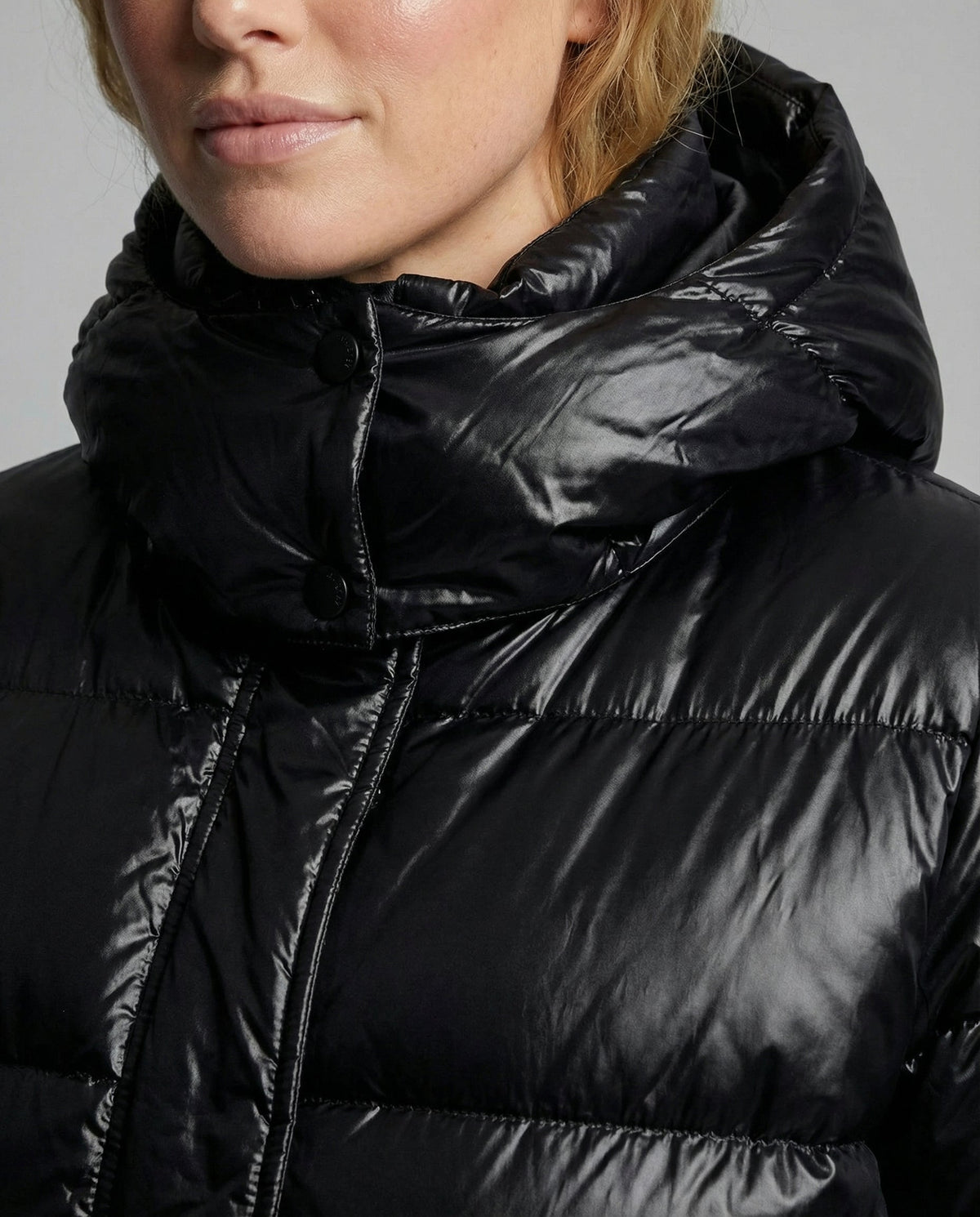 Steppjacke Damen mit Kapuze | Sportlich & Warm 4