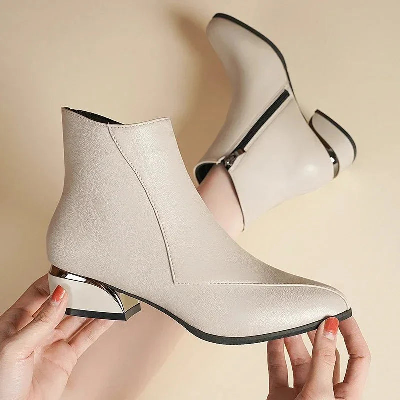 Damen Stiefeletten aus veganem Leder mit seitlichem Reißverschluss 0