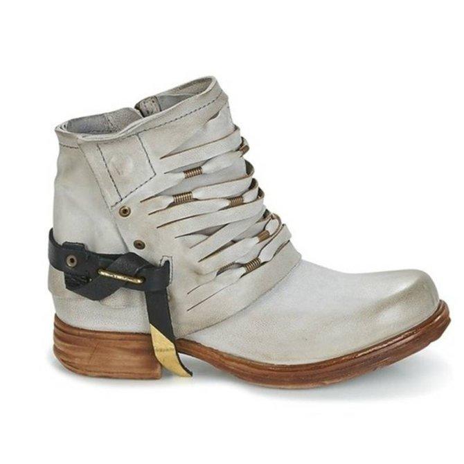 Bequeme Stiefel 0
