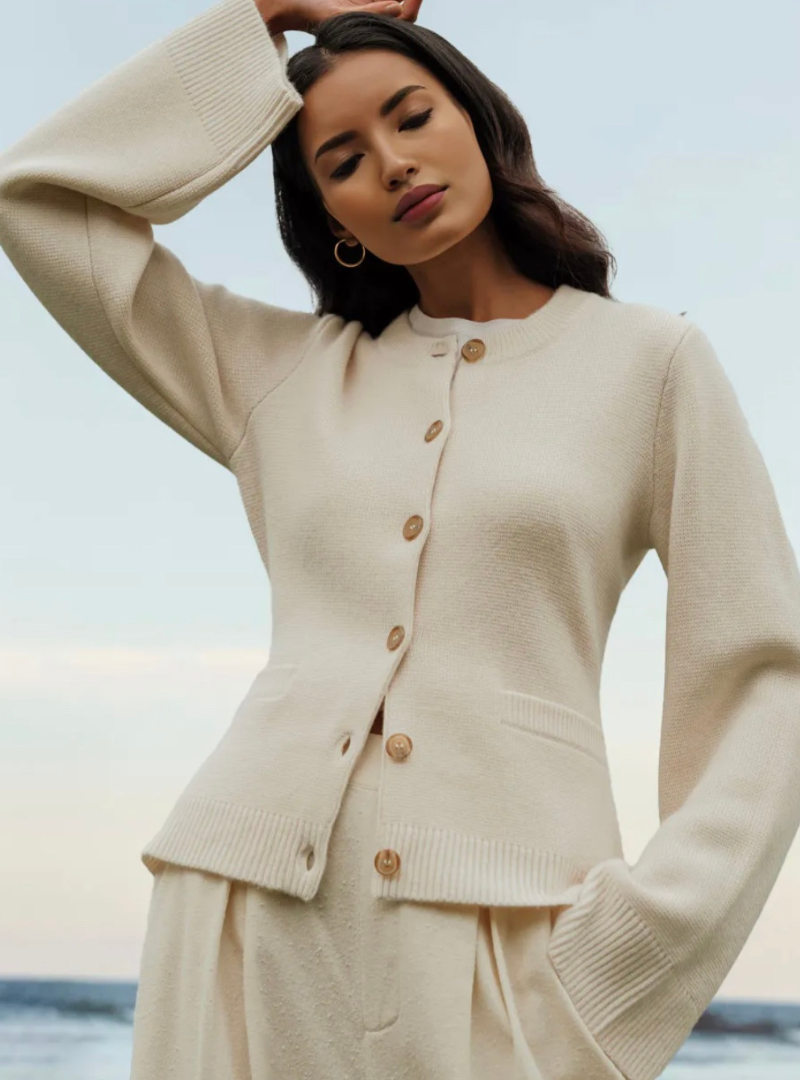 Strickjacke Damen | Tailliert & Zeitlos