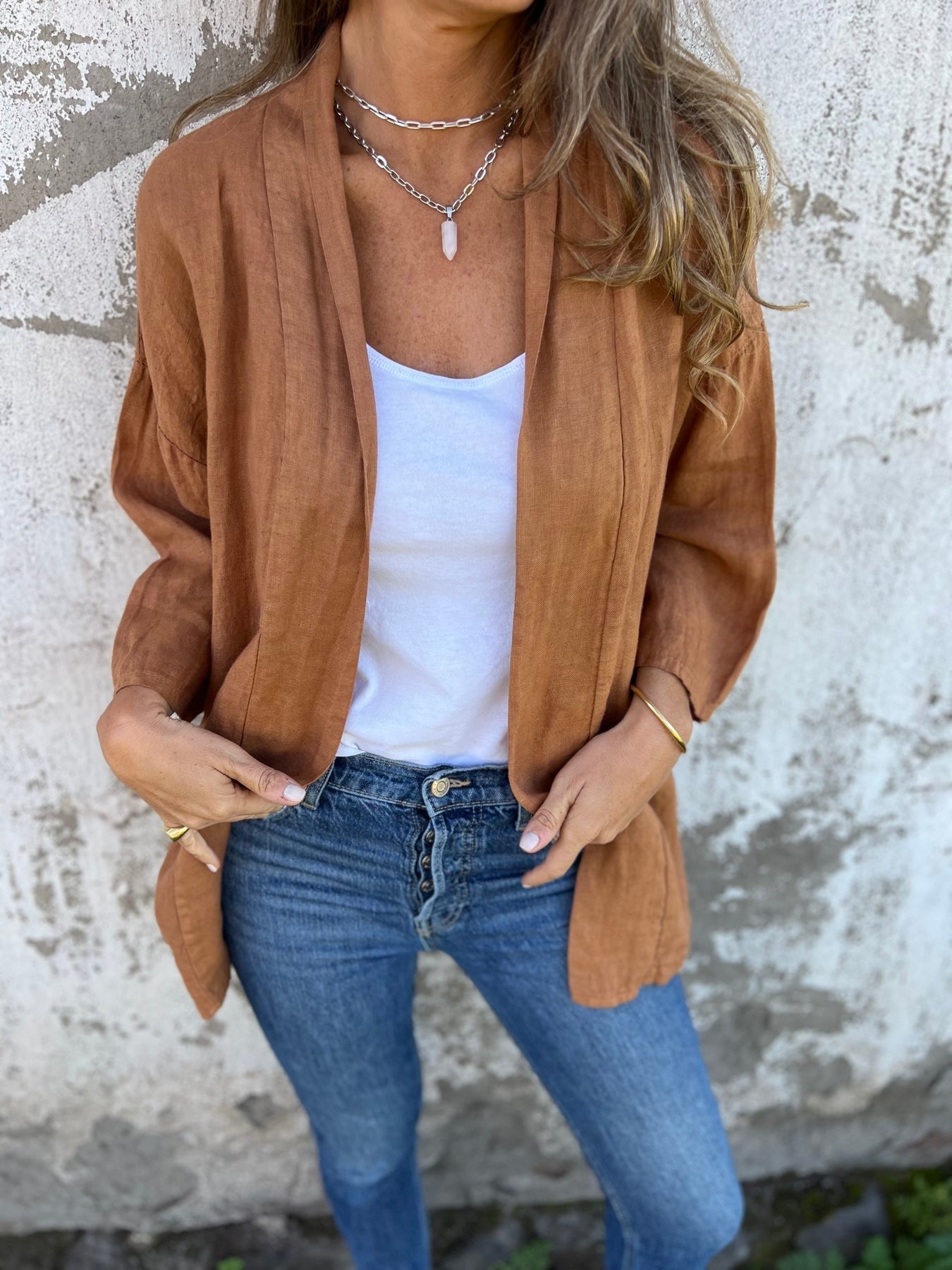 Strickjacke aus Leinen mit Rüschen 0