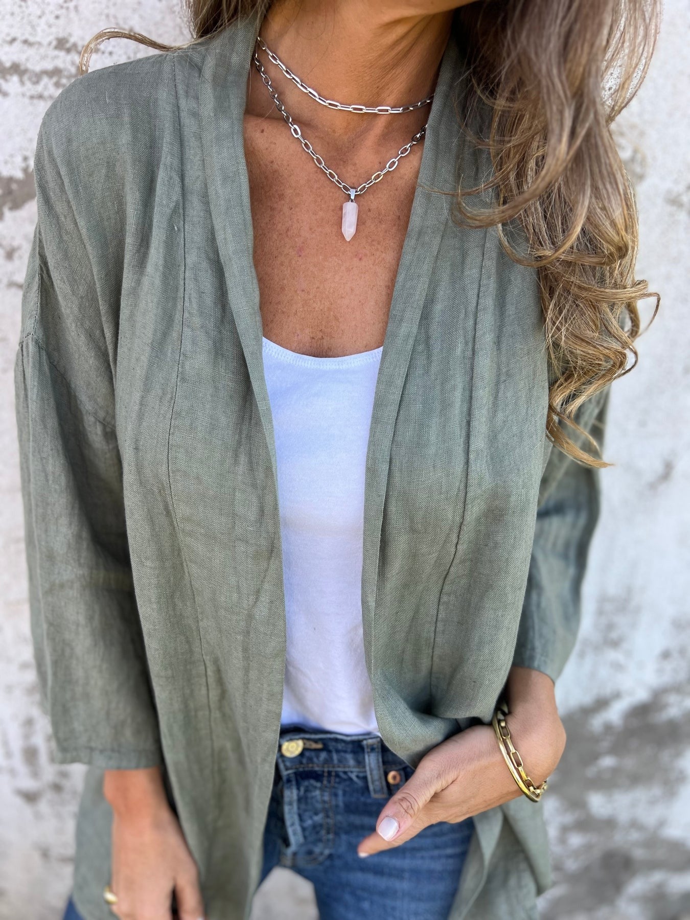 Strickjacke aus Leinen mit Rüschen 7