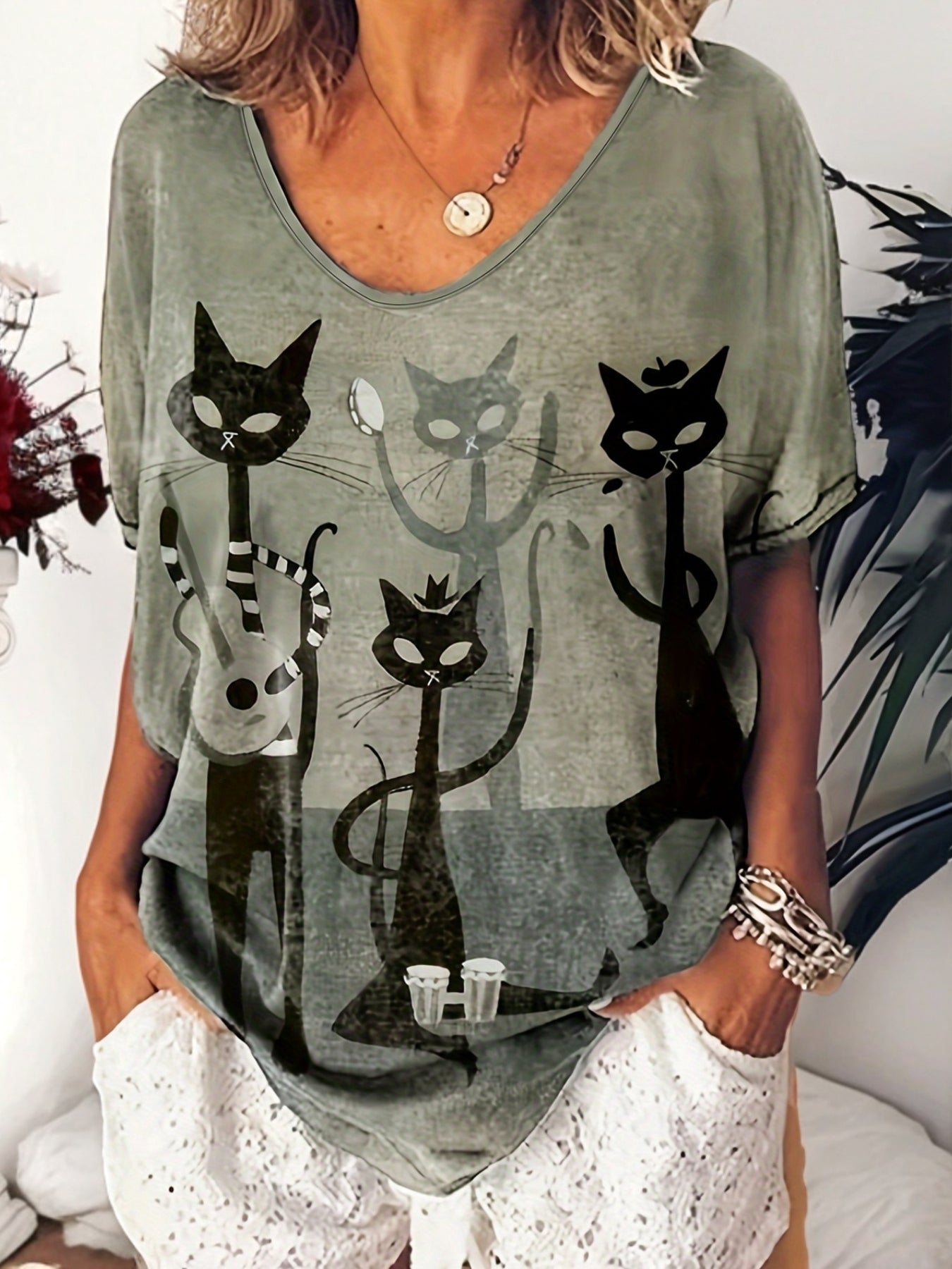 Top Damen | Oversize Katzenmotiv-Shirt mit Vintage-Kunstdruck