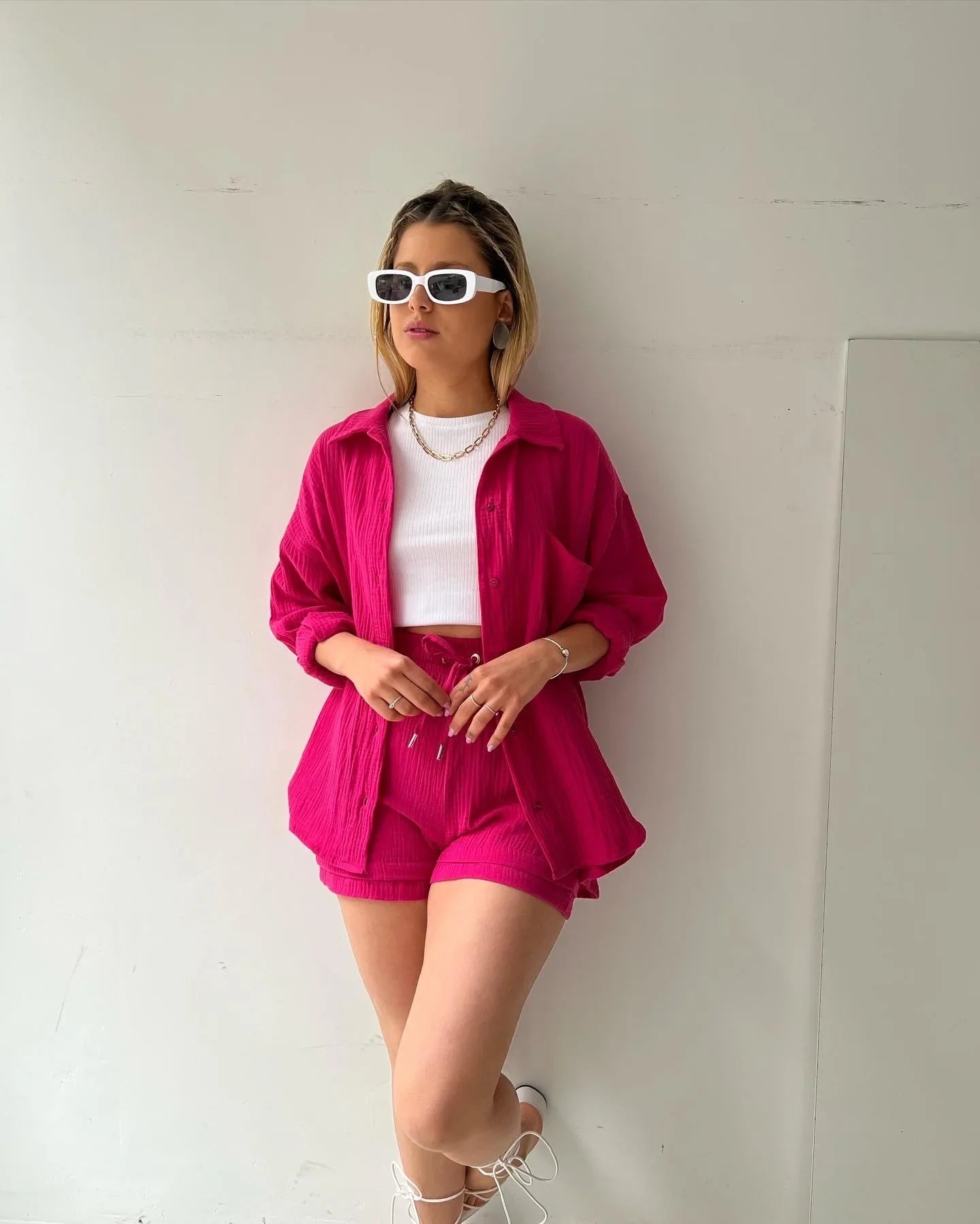 Zweiteiliges Set mit Plissee Damen | Oversized Hemd & Shorts mit Tunnelzug