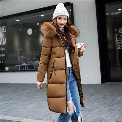Lozenda- Langer Wintermantel mit Fellkragen für Frauen