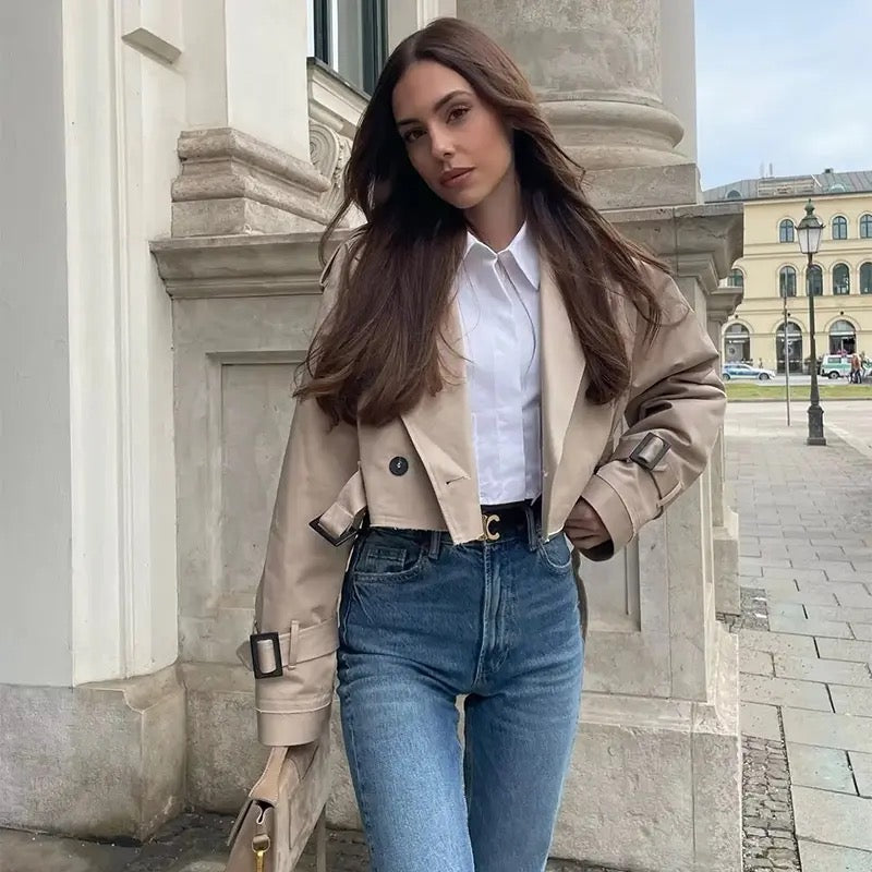 Lozenda - Schicke Cropped Trenchjacke