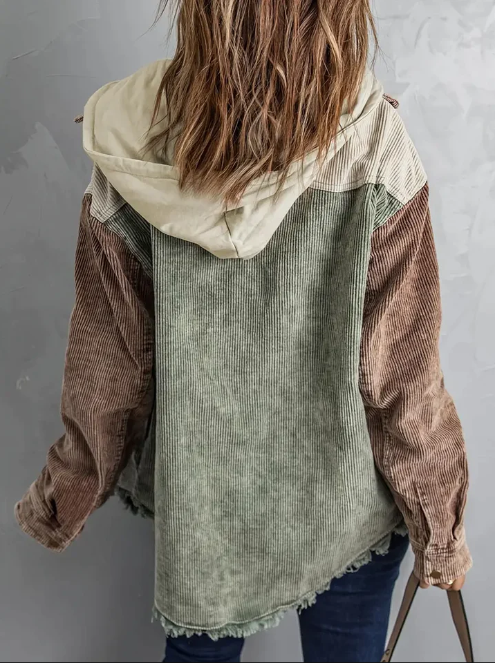 Lozenda - Schöne & Kuschelige Vintage Cordjacke